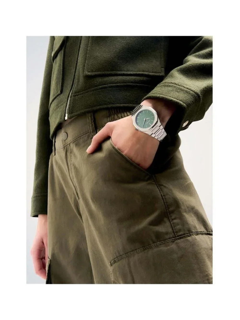 NWT D1 Milano Core Quartz Green Dial Men's Watch